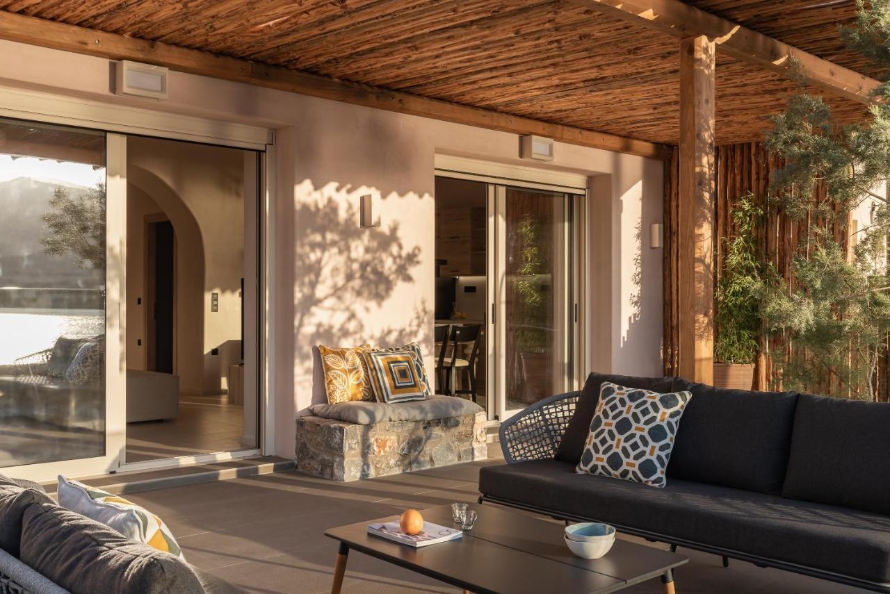Isla Beach House, A Timeless Retreat, By Thinkvilla Дамнони Екстериор снимка